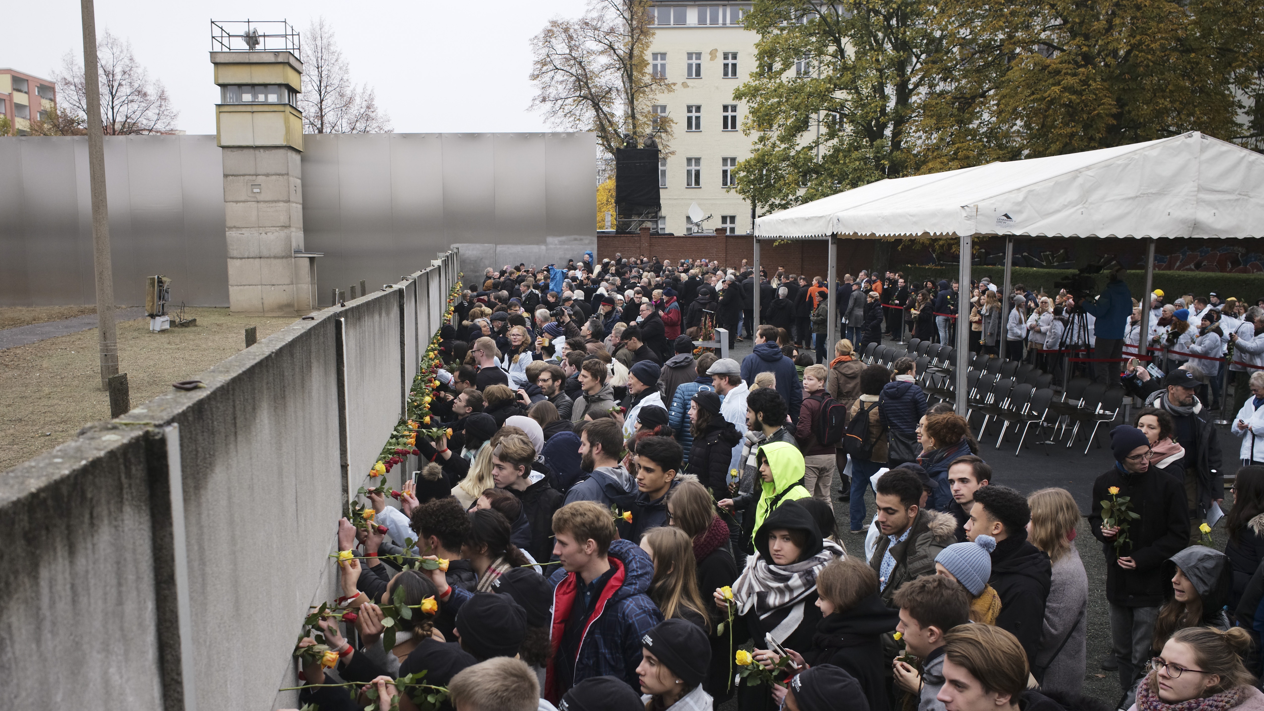 ¿Qué hubiera pasado si no se hubiera caído el Muro de Berlín