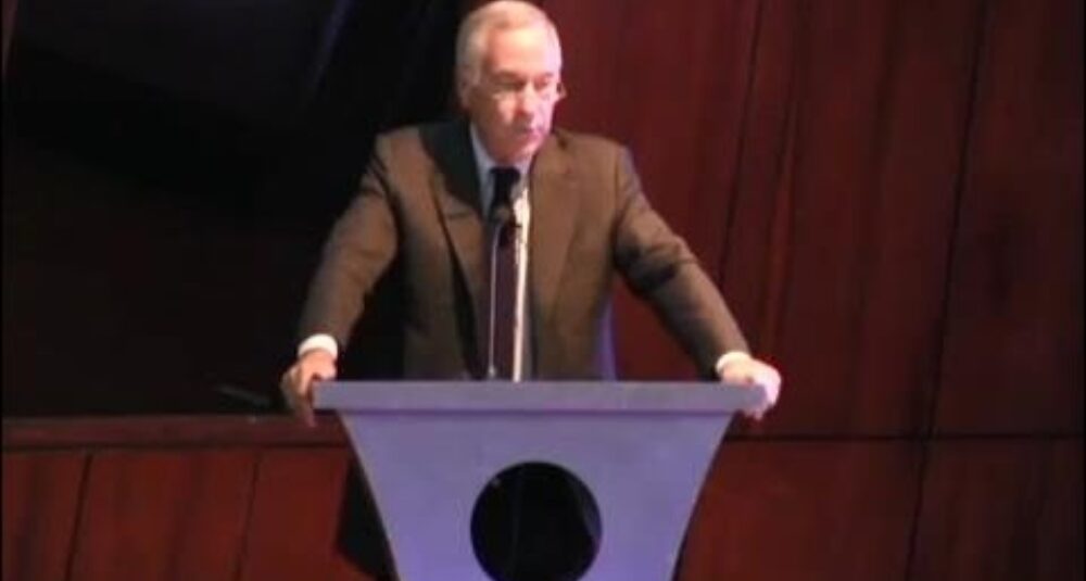 Steve H. Hanke sobre cómo defender la dolarización en Ecuador